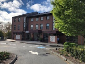 22 Durham Rd in Madison, CT - Building Photo