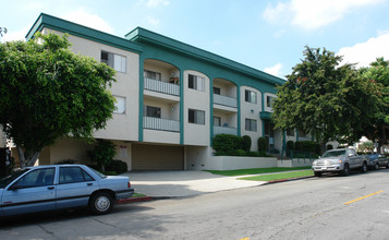 Providencia Apartments in Burbank, CA - Building Photo - Building Photo