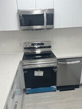 772 NW 103rd St-Unit -0 in Miami, FL - Building Photo - Building Photo