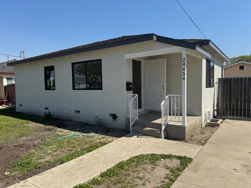 24654 Cypress St in Lomita, CA - Building Photo