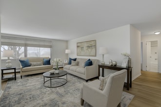 Highgate Apartments in Ewing, NJ - Foto de edificio - Building Photo