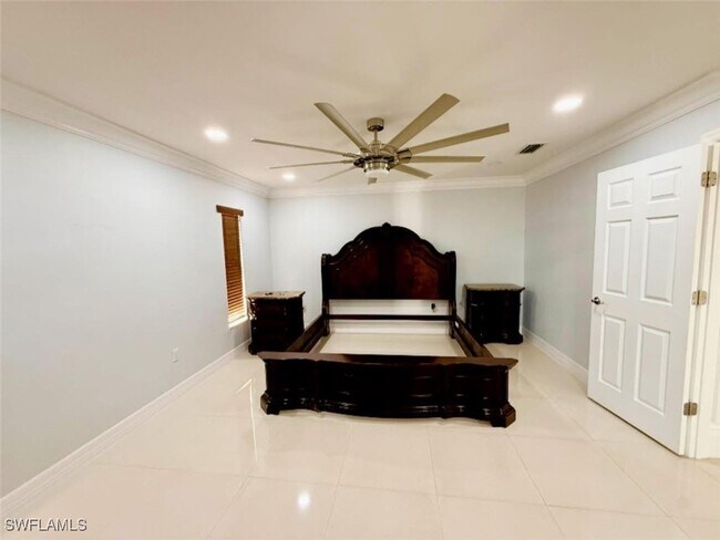 property at 5330 Belrose St