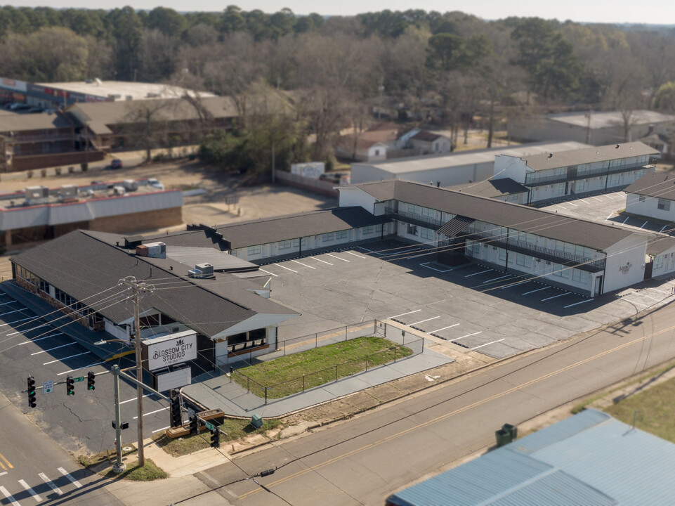 Blossom City Studios in Magnolia, AR - Building Photo