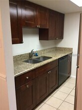 5999 Village Cir N in Orlando, FL - Building Photo - Building Photo