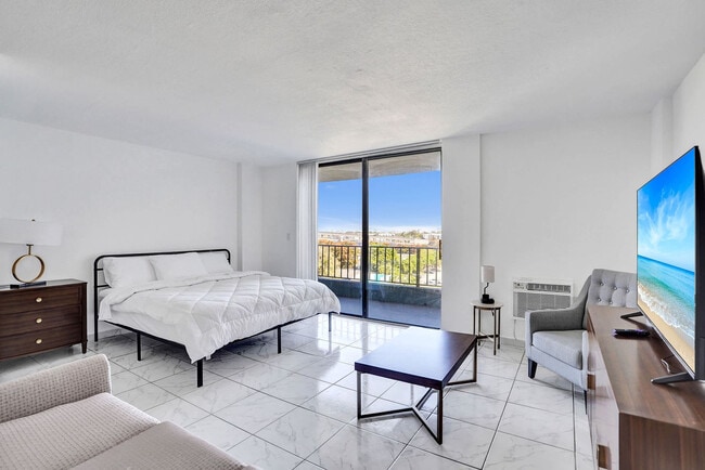 777 NW 155th Ln in Miami, FL - Building Photo - Building Photo