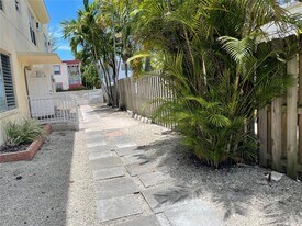 785 81st St, Unit 3 in Miami Beach, FL - Building Photo