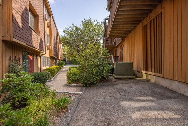 197 Bridge St in Stamford, CT - Building Photo - Building Photo