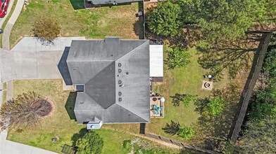 1732 N Oak Dr in Lawrenceville, GA - Foto de edificio - Building Photo