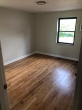 2716 Anderson Ferry Rd-Unit -3 in Cincinnati, OH - Building Photo - Building Photo