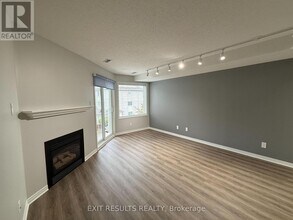 1400 Wildberry Ct in Ottawa, ON - Building Photo - Building Photo