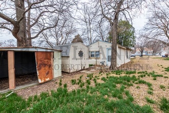 132 S St Clair St in Wichita, KS - Building Photo - Building Photo