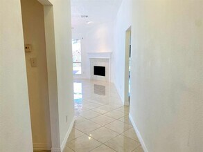 19942 Cresent Creek Dr in Katy, TX - Building Photo - Building Photo