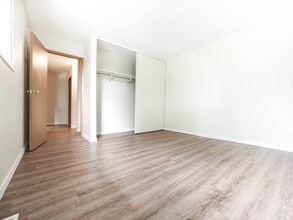 Southview Gardens in Edmonton, AB - Building Photo - Building Photo