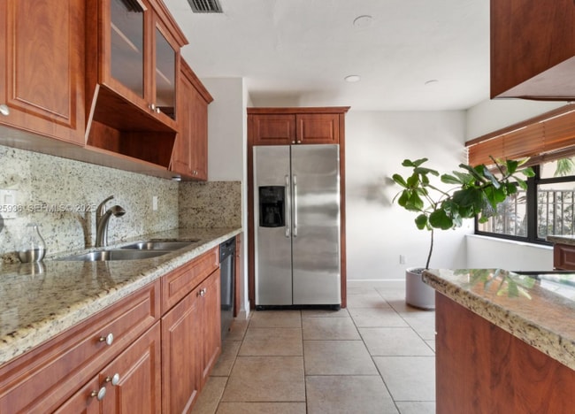 10161 SW 137th Ct in Miami, FL - Foto de edificio - Building Photo