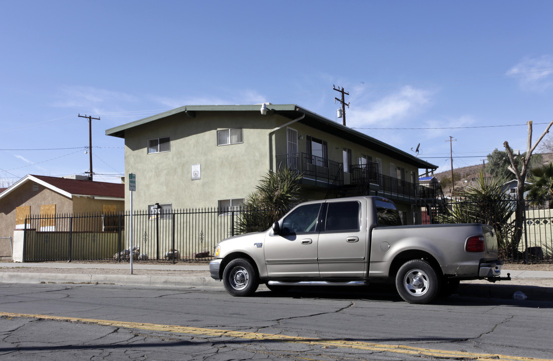 312 N 2nd Ave in Barstow, CA - Building Photo