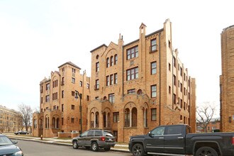 LaFer Apartments in Detroit, MI - Foto de edificio - Building Photo