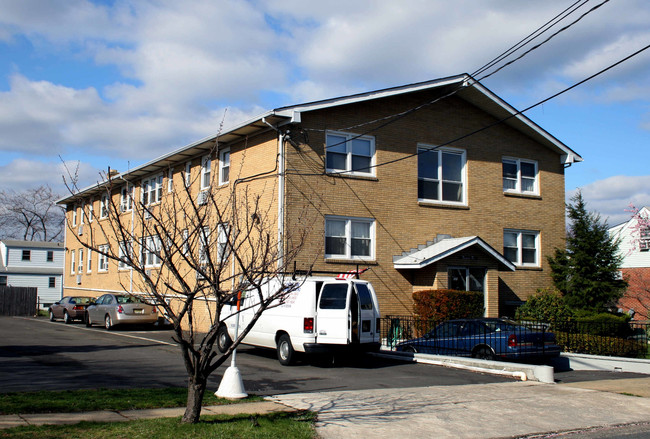 1310 Harding Ave in Linden, NJ - Building Photo - Building Photo