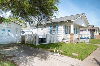 2407 41st St in Galveston, TX - Building Photo - Building Photo