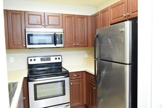 2905 Hidden Hills Rd-Unit -2210 in West Palm Beach, FL - Building Photo - Building Photo