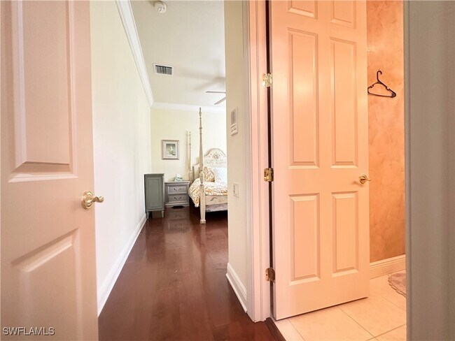 8411 Mallow Ln in Naples, FL - Building Photo - Building Photo