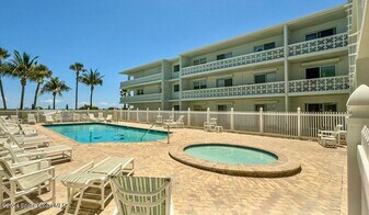 4800 Ocean Beach Blvd in Cocoa Beach, FL - Building Photo