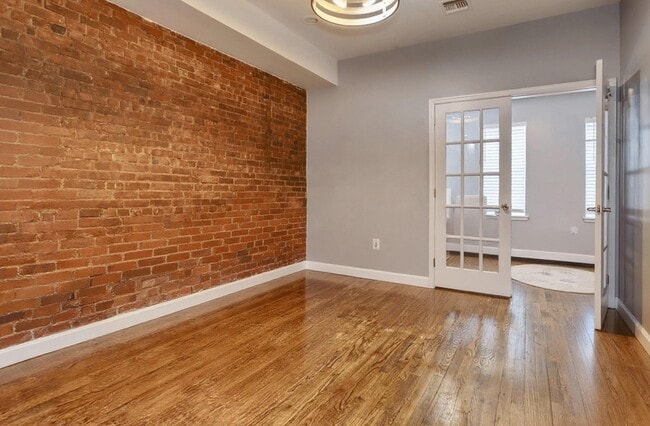 285 Bergen Ave in Jersey City, NJ - Building Photo - Building Photo