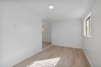 11018 Sutter Ave in Los Angeles, CA - Building Photo - Building Photo