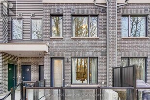 3492 Widdicombe Way in Mississauga, ON - Building Photo