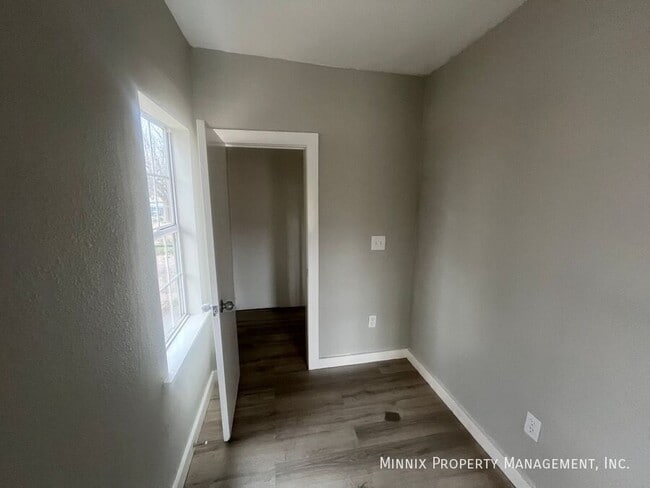 950 S 10th St in Slaton, TX - Building Photo - Building Photo