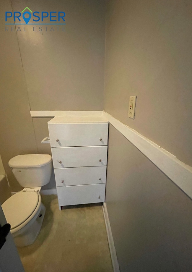 457 Summit Ave in Eau Claire, WI - Building Photo - Building Photo