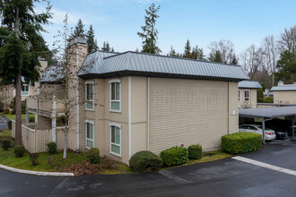 Towne Square Condominiums in Bellevue, WA - Building Photo - Building Photo