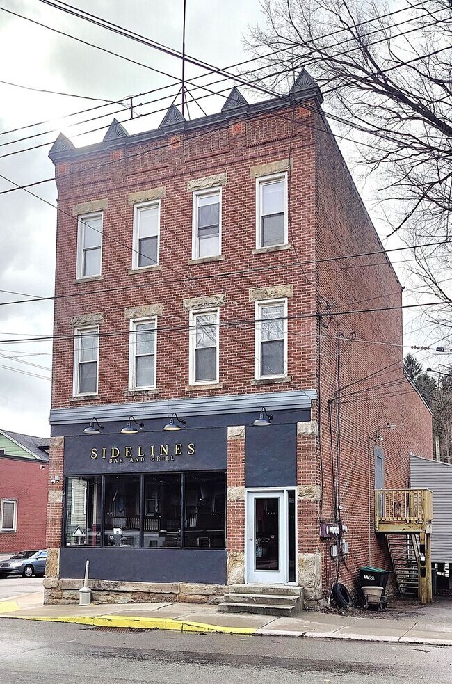 property at 621 Evergreen Ave