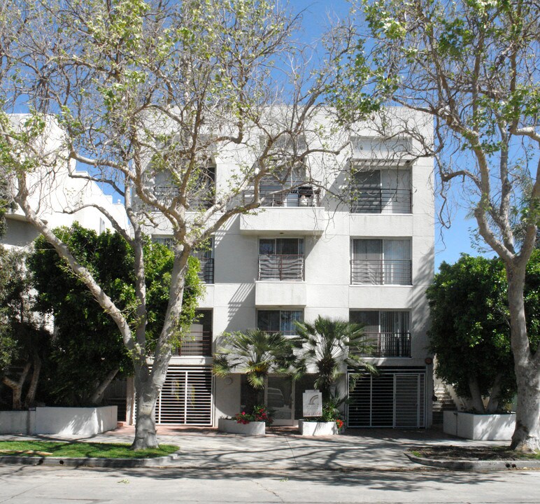 1216 S Sherbourne Dr in Los Angeles, CA - Building Photo