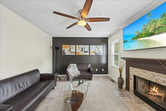 6 Wavecrest Ct in Durham, NC - Foto de edificio - Building Photo