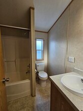 54 Noble Ln in Rome, NY - Building Photo - Building Photo