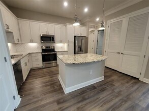 2111 Austin St in Houston, TX - Foto de edificio - Building Photo