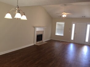 1 Cordage Cir in Port Wentworth, GA - Foto de edificio - Building Photo