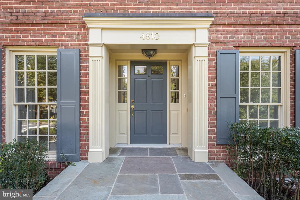 4810 Rockwood Pkwy NW in Washington, DC - Building Photo