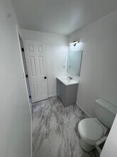 1 Estelle St in San Diego, CA - Foto de edificio - Building Photo