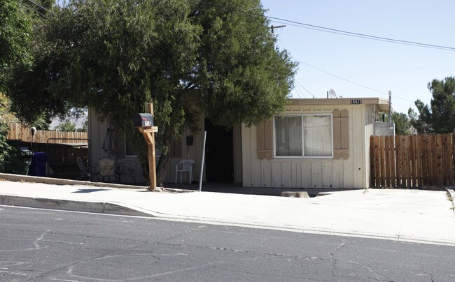 15412 6th St in Victorville, CA - Foto de edificio - Building Photo