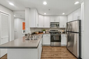 Anara Santa Monica in Santa Monica, CA - Building Photo