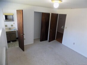 7 Summit Ridge Rd in Newburgh, NY - Building Photo - Building Photo