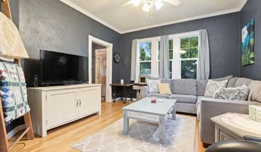 1279 Burr St N in St. Paul, MN - Building Photo - Building Photo