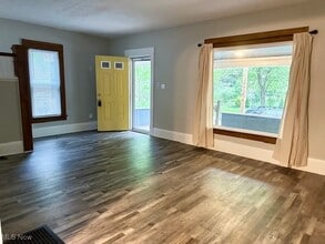 39 Everett Ave in Akron, OH - Building Photo - Building Photo