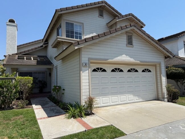 30 Briarglen in Irvine, CA - Building Photo - Building Photo