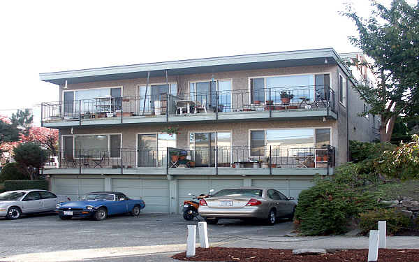 1321 W Emerson St in Seattle, WA - Building Photo - Building Photo