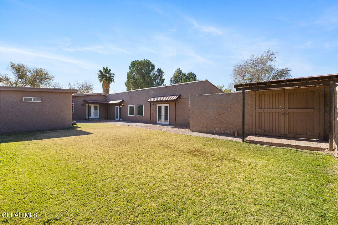 5100 1 Ocotillo St in El Paso, TX - Building Photo