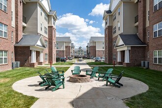 The Grove in Ames, IA - Building Photo - Building Photo