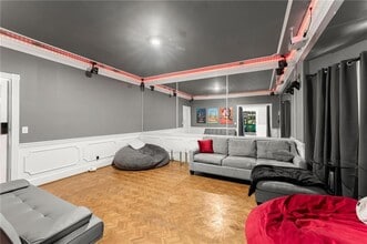5785 Northside Dr NW in Atlanta, GA - Building Photo - Building Photo