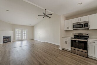 3070 N 24th Ln in Phoenix, AZ - Building Photo - Building Photo